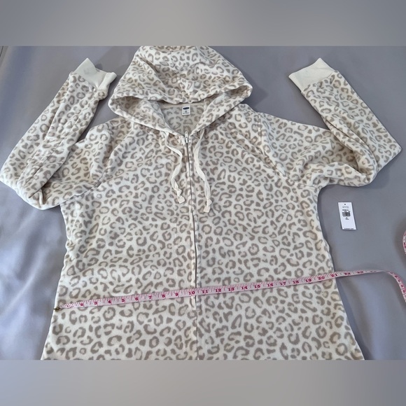 Old Navy Women's One‎ Piece Hooded Beige Leopard Print Soft Flannel Size XL Tall - Picture 6 of 12